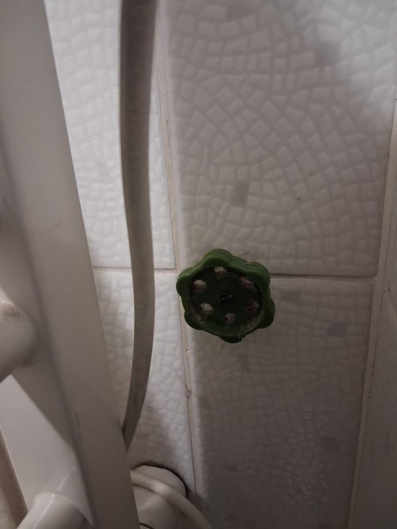 Kompleksowa wymiana instalacji wodnej w małym mieszkaniu – realizacja