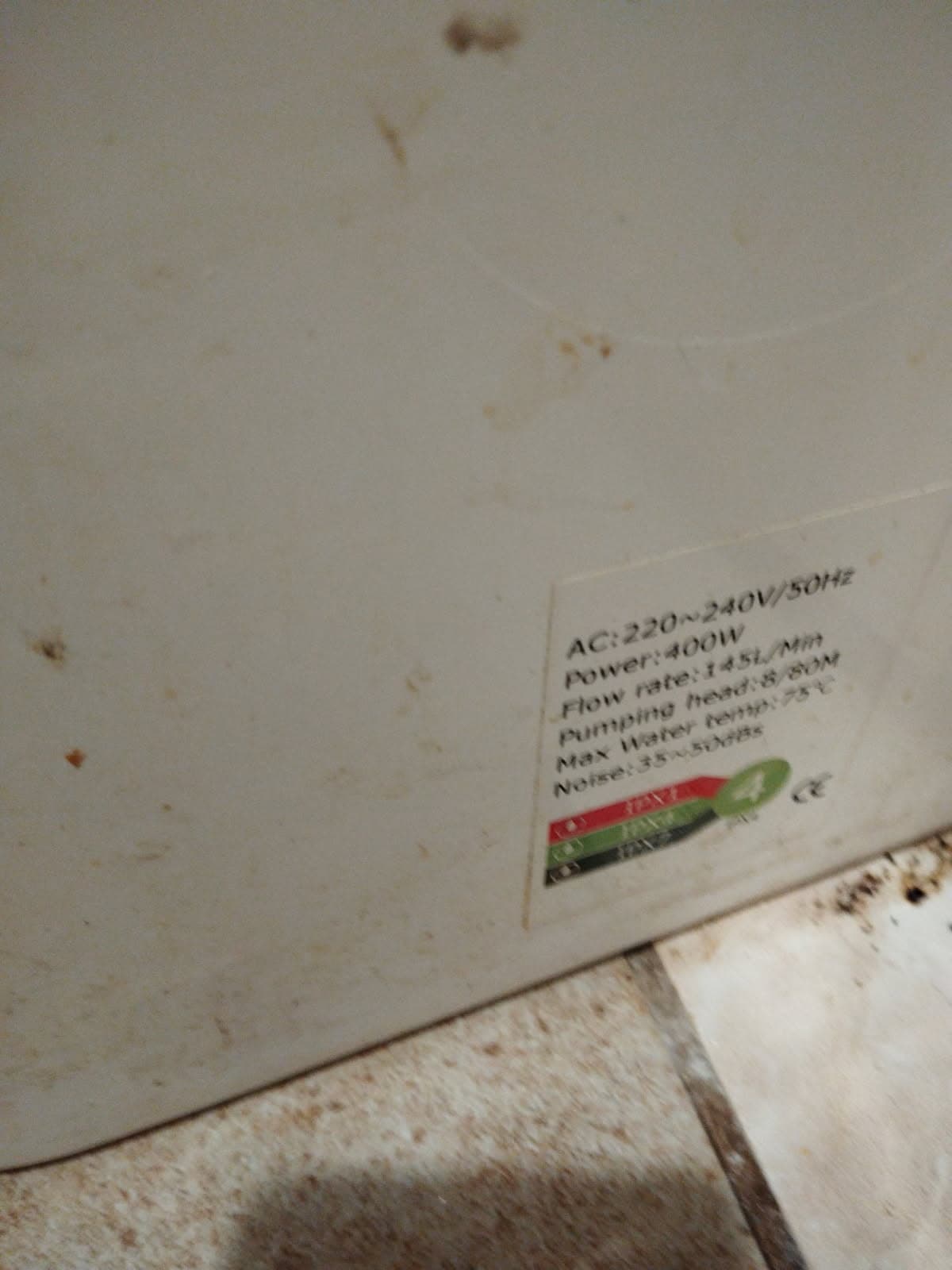 Etykieta techniczna pompy Szczegóły techniczne na etykiecie pompy rozdrabniającej.