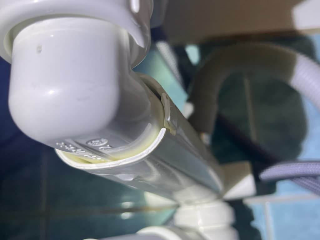 Rozwiązanie problemu z przeciekającym zlewem w Szczecinie – realizacja