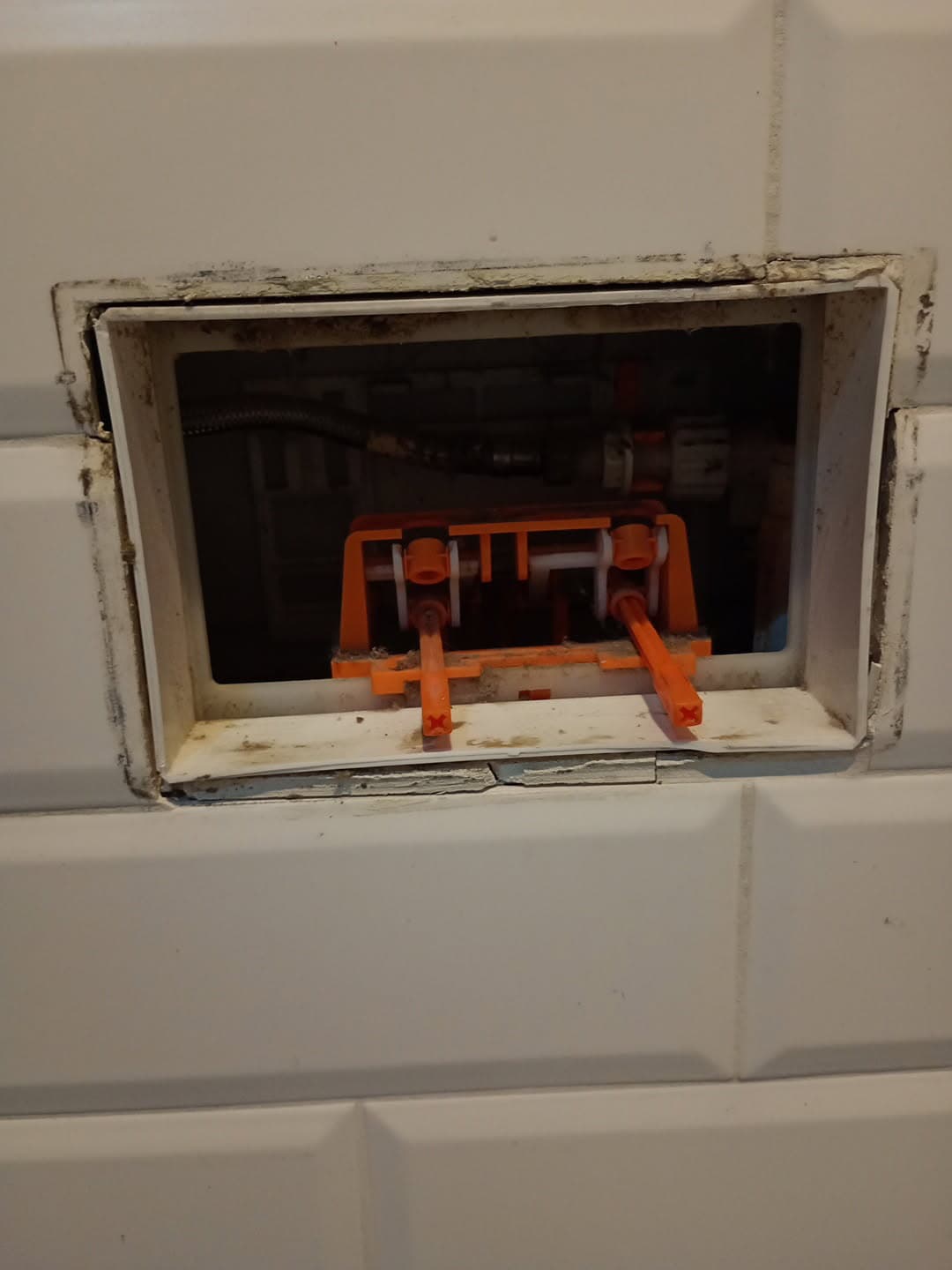 Panel frontowy zdemontowany Zdemontowany panel frontowy systemu podtynkowego