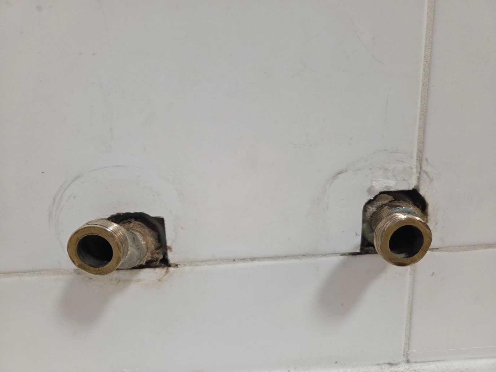 Naprawa baterii wannowej w Wycinkach Osowskich – realizacja