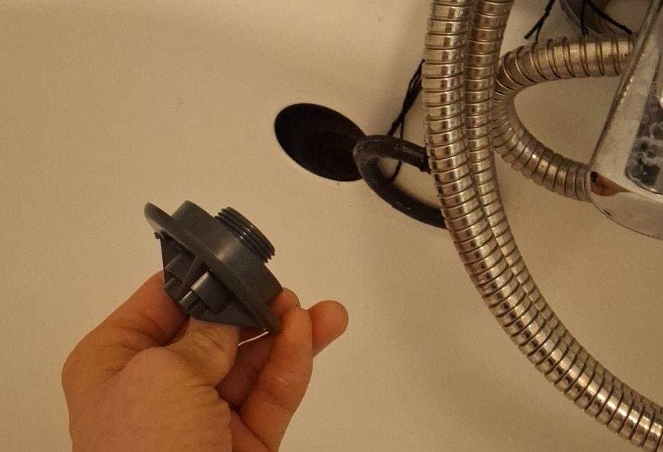 Elementy montażowe odpływu wanny Elementy do ponownego montażu górnego odpływu w wannie