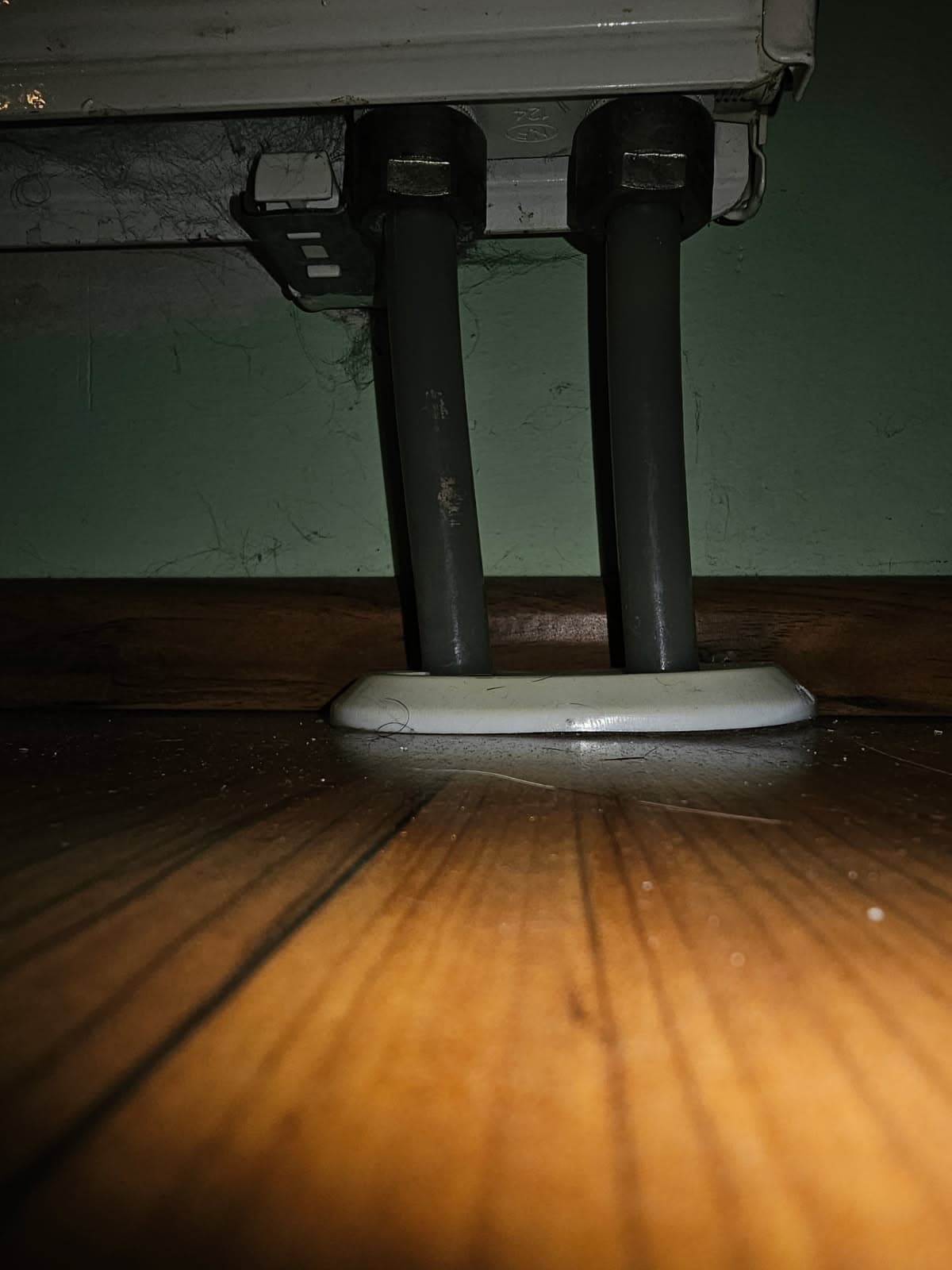 Wymiana grzejnika w wynajmowanym mieszkaniu – realizacja