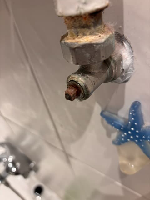 Wymiana zaworów grzejnikowych w Raszynie – realizacja