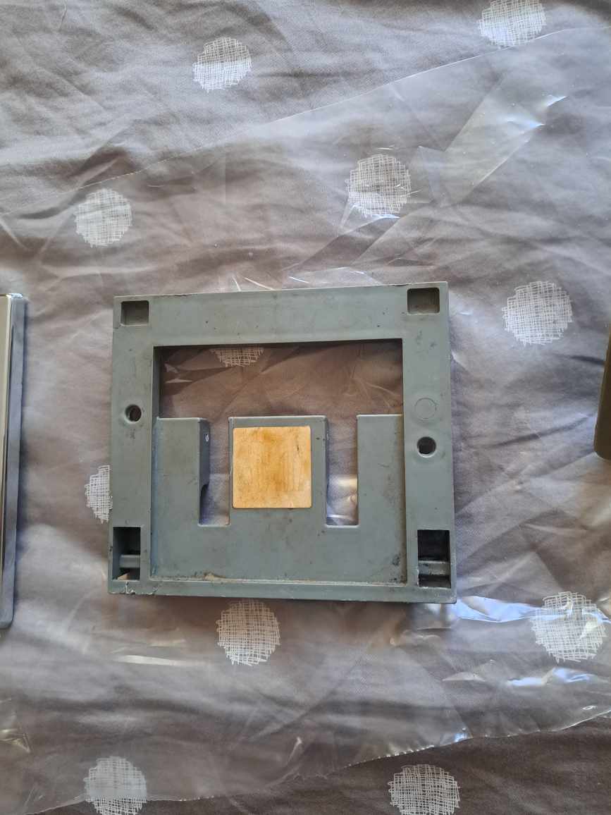 Naprawa podtynkowego systemu spłukującego w Pigży – realizacja