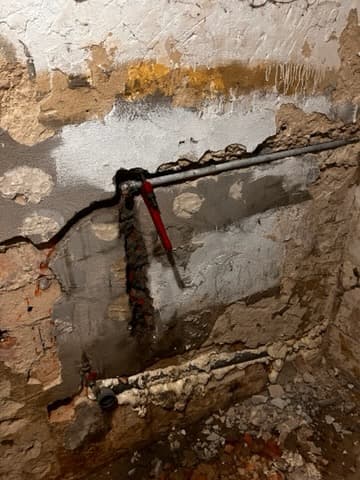 Skuteczna naprawa problematycznego kolanka w kuchni – realizacja