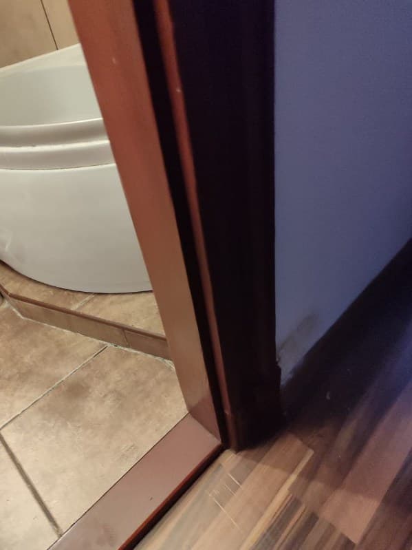 Rozwiązanie problemu z grzybem przy kabinie prysznicowej